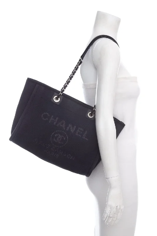 Women's handbags designer-elegance -Chanel 2022 Navy Deauville Shopping Tote Handbag