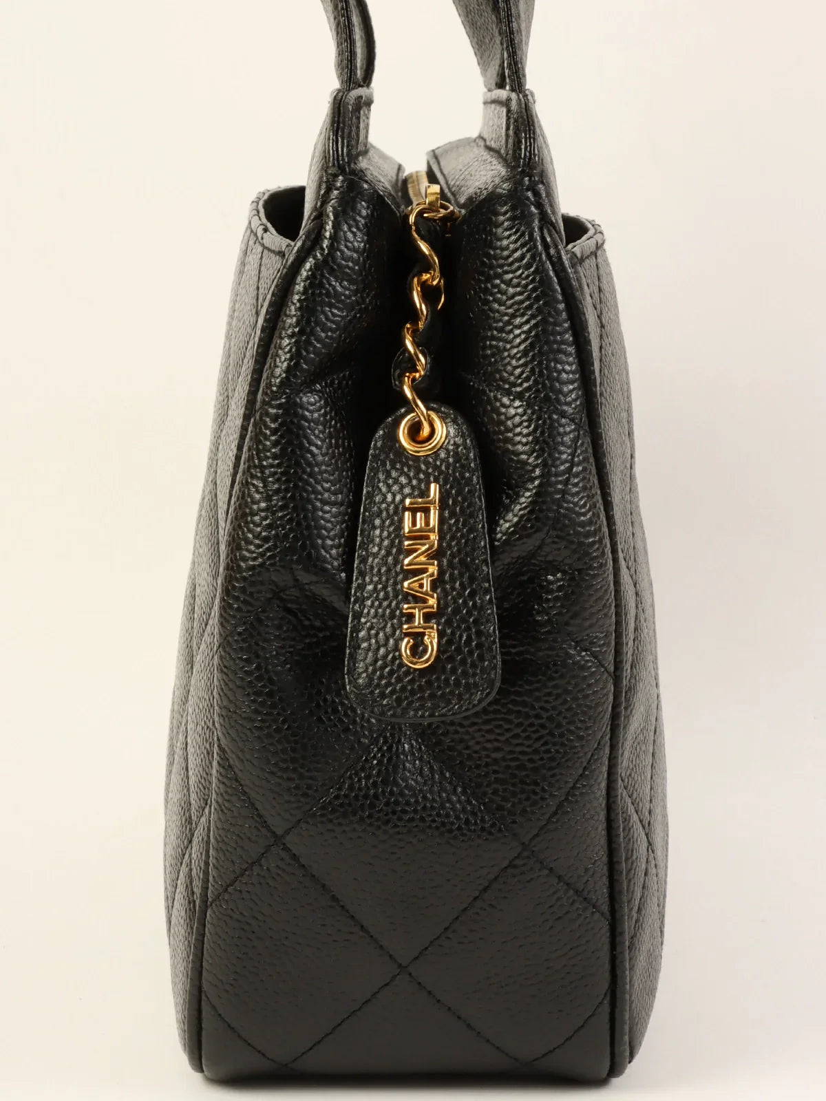 Women's shoulder bag quick-carry bundle -CHANEL Around 1997 Made Turn-Lock Shoulder Bag Black