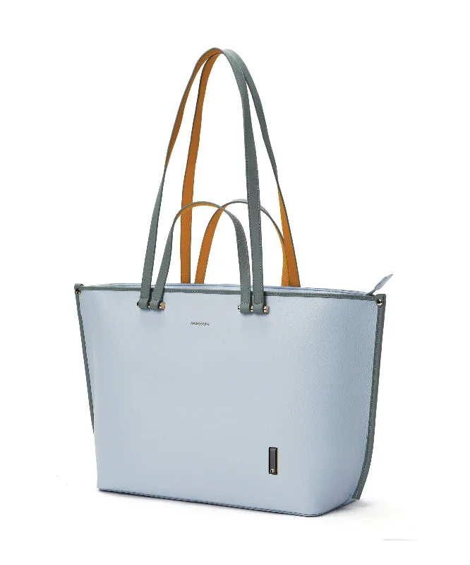 Women's tote bag stylish ensemble -The Belle Tote