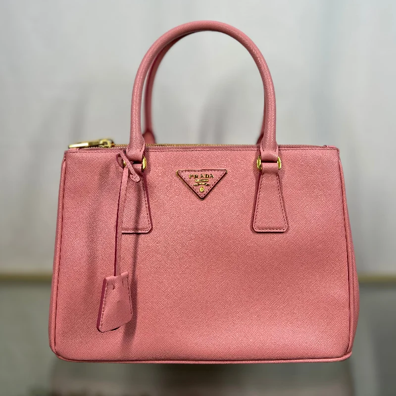 Women's tote bag logo detail -PRADA Saffiano Lux Small Pink Tote