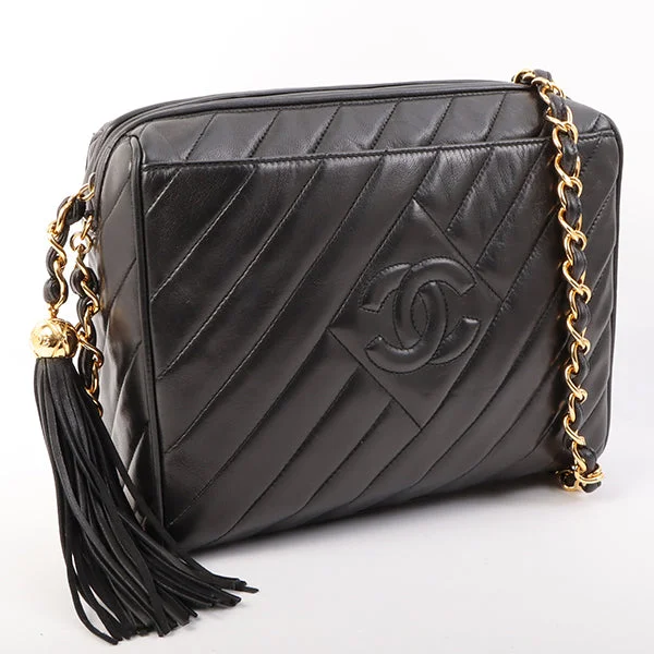 Women's chain bag lightweight collection -Chanel Around 1995 Made Mademoiselle Stitch Fringe Chain Bag Black