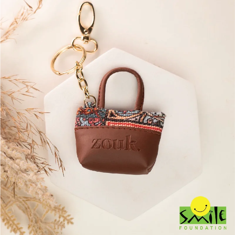 Women's chain bag fashion ensemble -Multicolor Mandala Print Power Potli Keychain